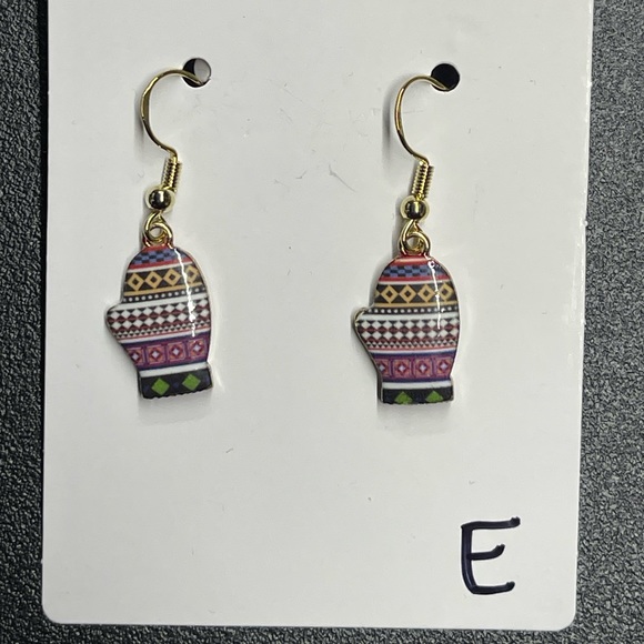 MITTEN EARRINGS - 14k gold-plated 925 sterling silver hooks - Picture 6 of 8